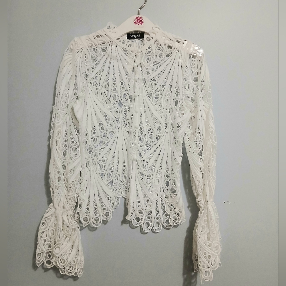 Chicme White Lace Long-Sleeve Blouse